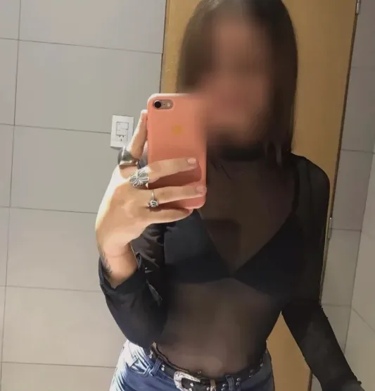 Leena, 29