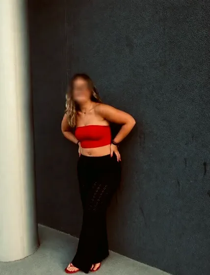 Michelle, 18