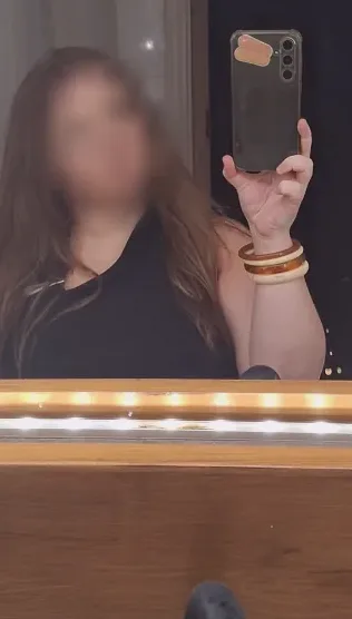 Nasra, 19